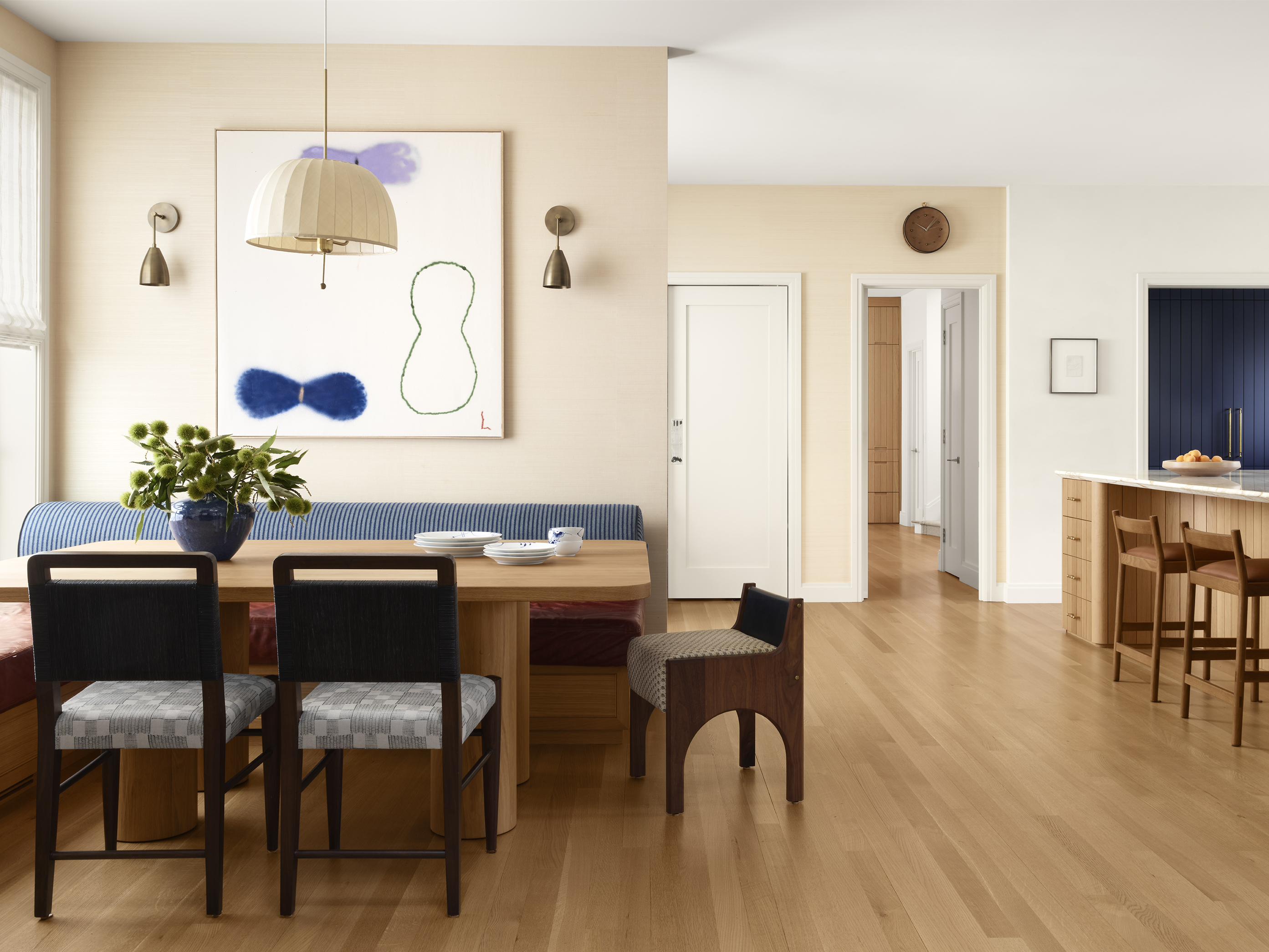 Andrew-Mann-Architecture-California-Hillside-Residence-Breakfast-Nook