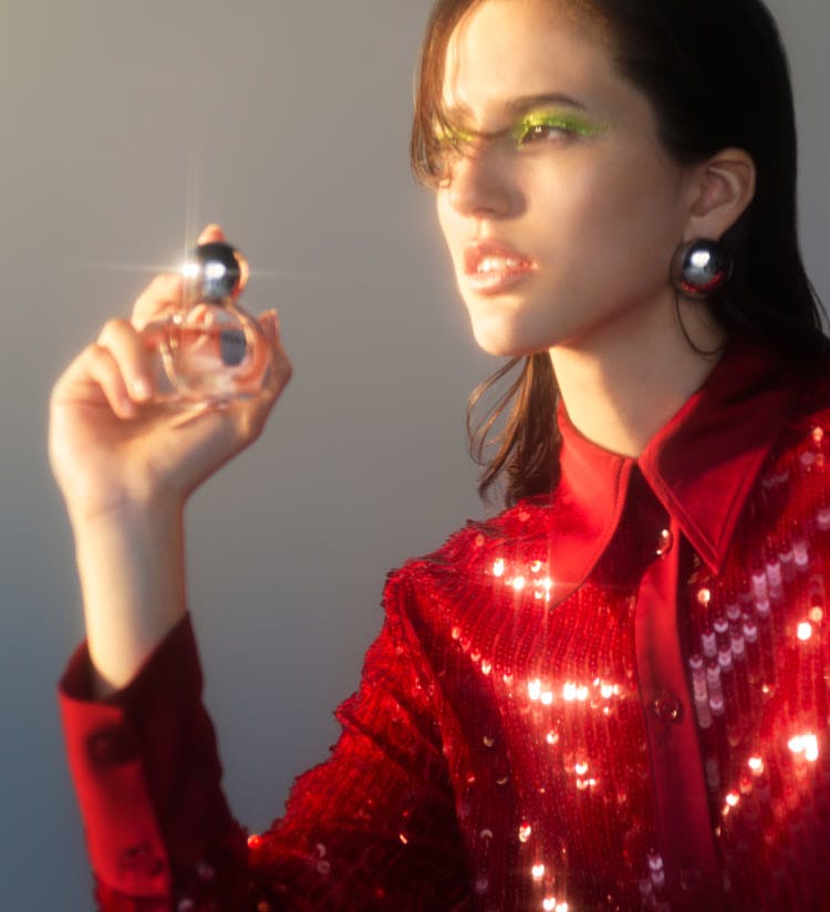 SINN PURETÉ SIGNATURE PERFUME SERIESのメインビジュアル / Main Visual for SINN PURETÉ SIGNATURE PERFUME SERIES