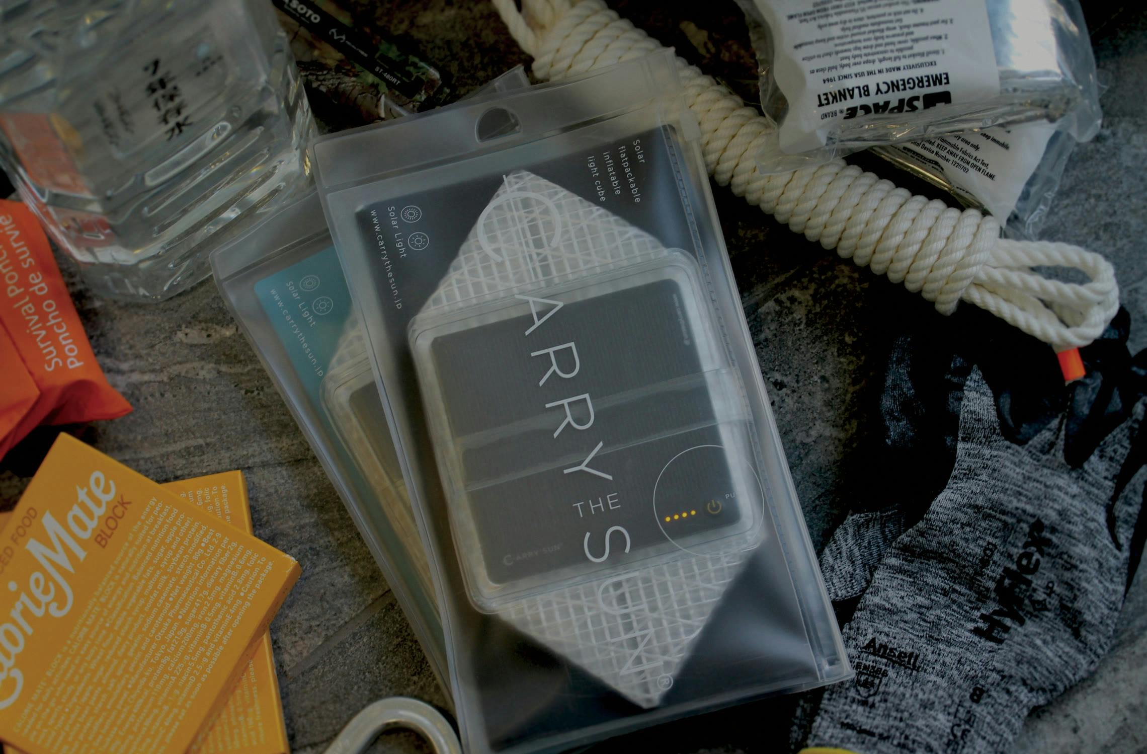 CARRY THE SUNのプロダクト紹介画像 / Product Introduction of CARRY THE SUN