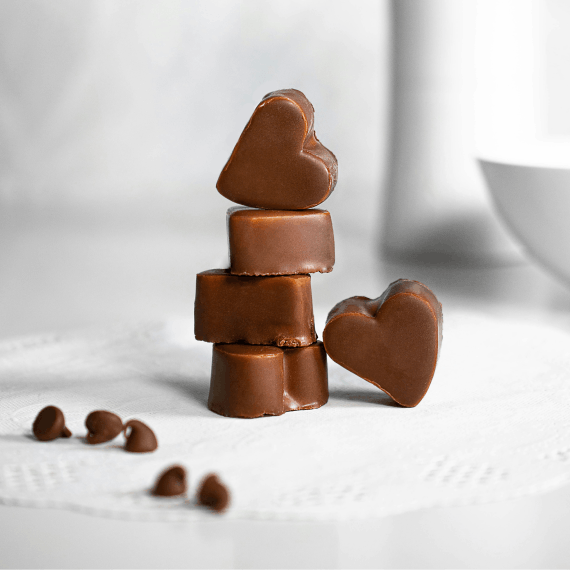 Tube St Valentin, chocolat, coeur - Chocolate png, heart