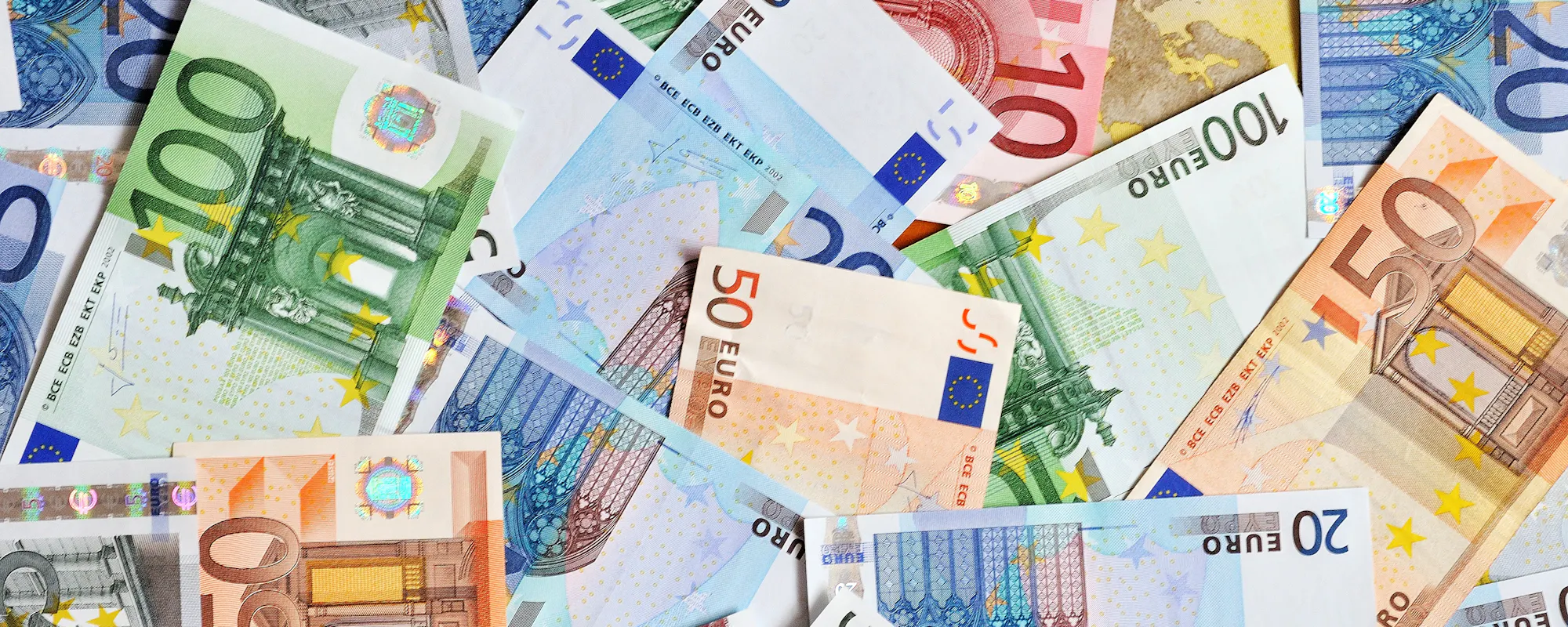Carrying Cash When Travelling - Legal Limits