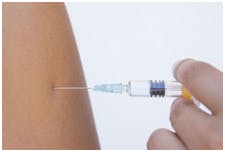 Vaccin administré par voie intramusculaire dans l'épaule