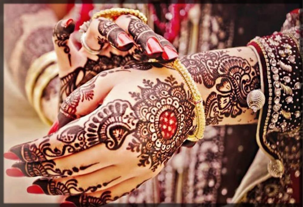 Shaded mehndi design for brides