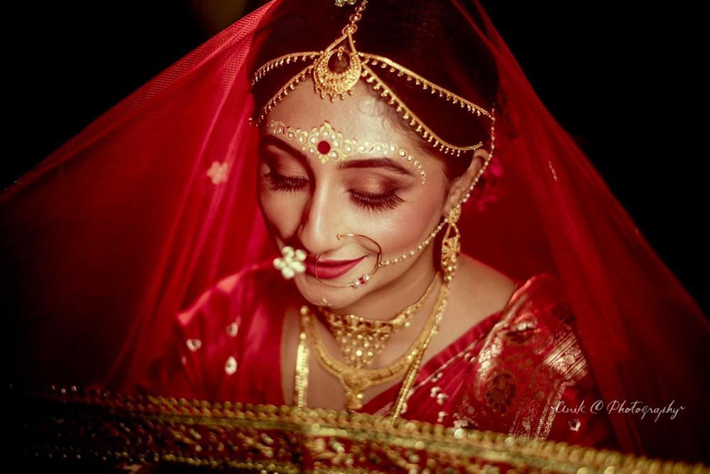 gorgeous bridal makeup look for bengali brides