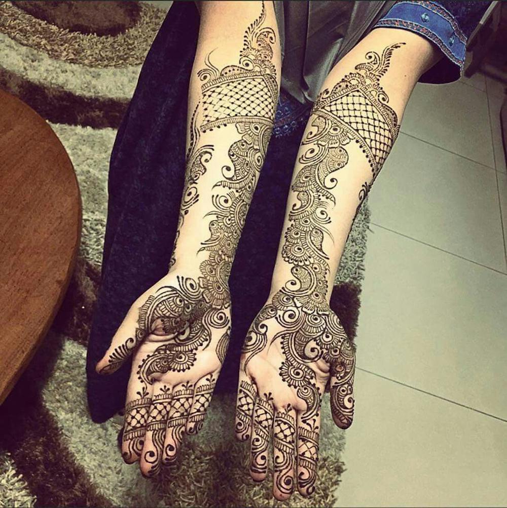 Half Hand bridal mehndi design