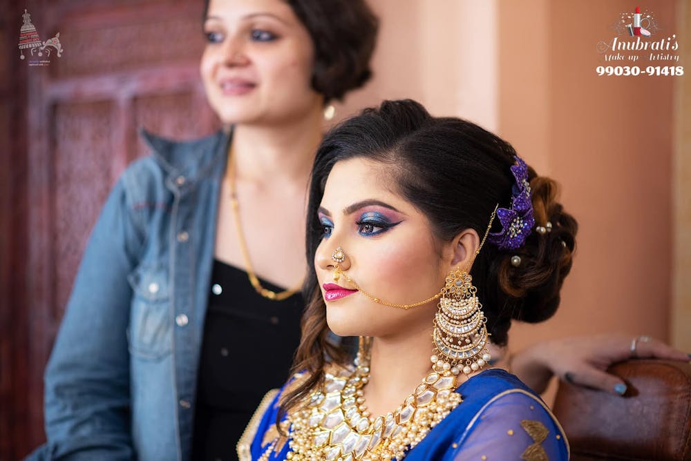 professional bridal makeup artist