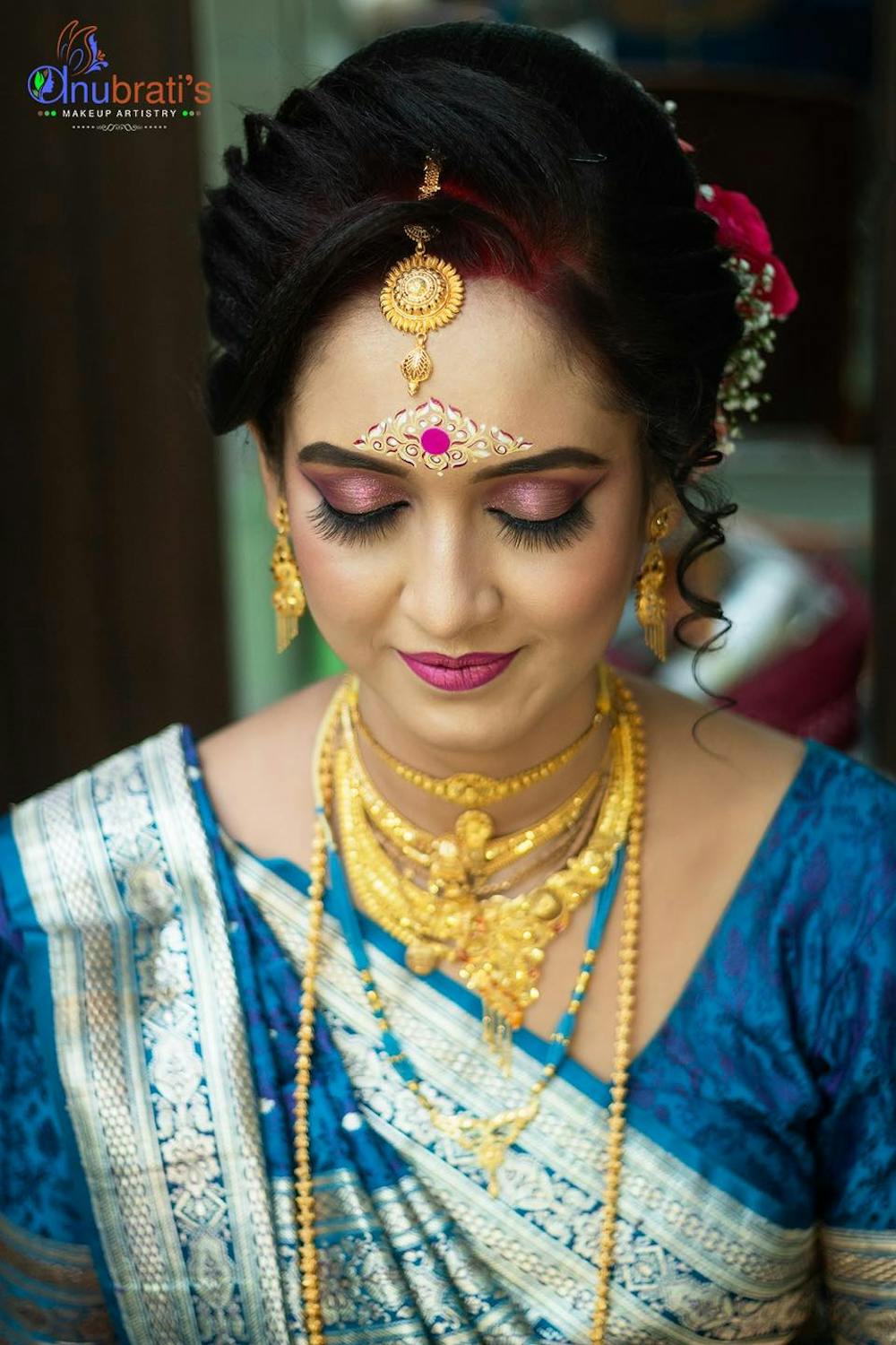 stunning reception makeup for brides