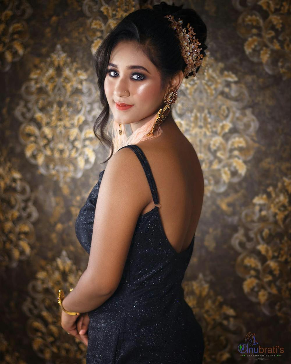 latest smokey eye makeup for brides
