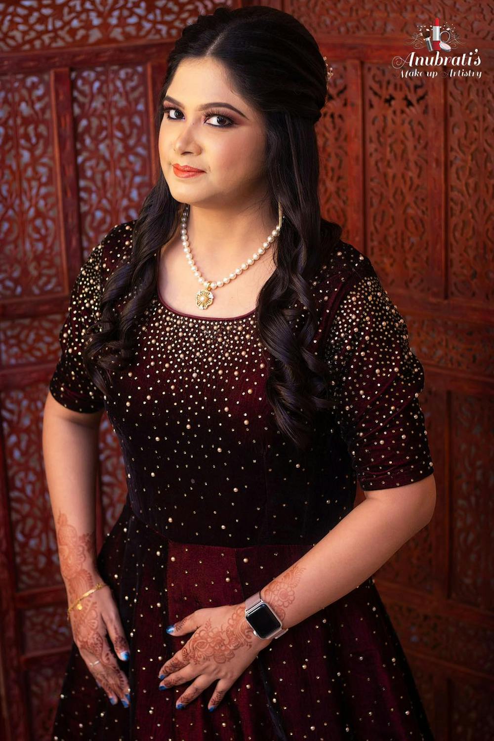 smoky makeup look for pre-wedding