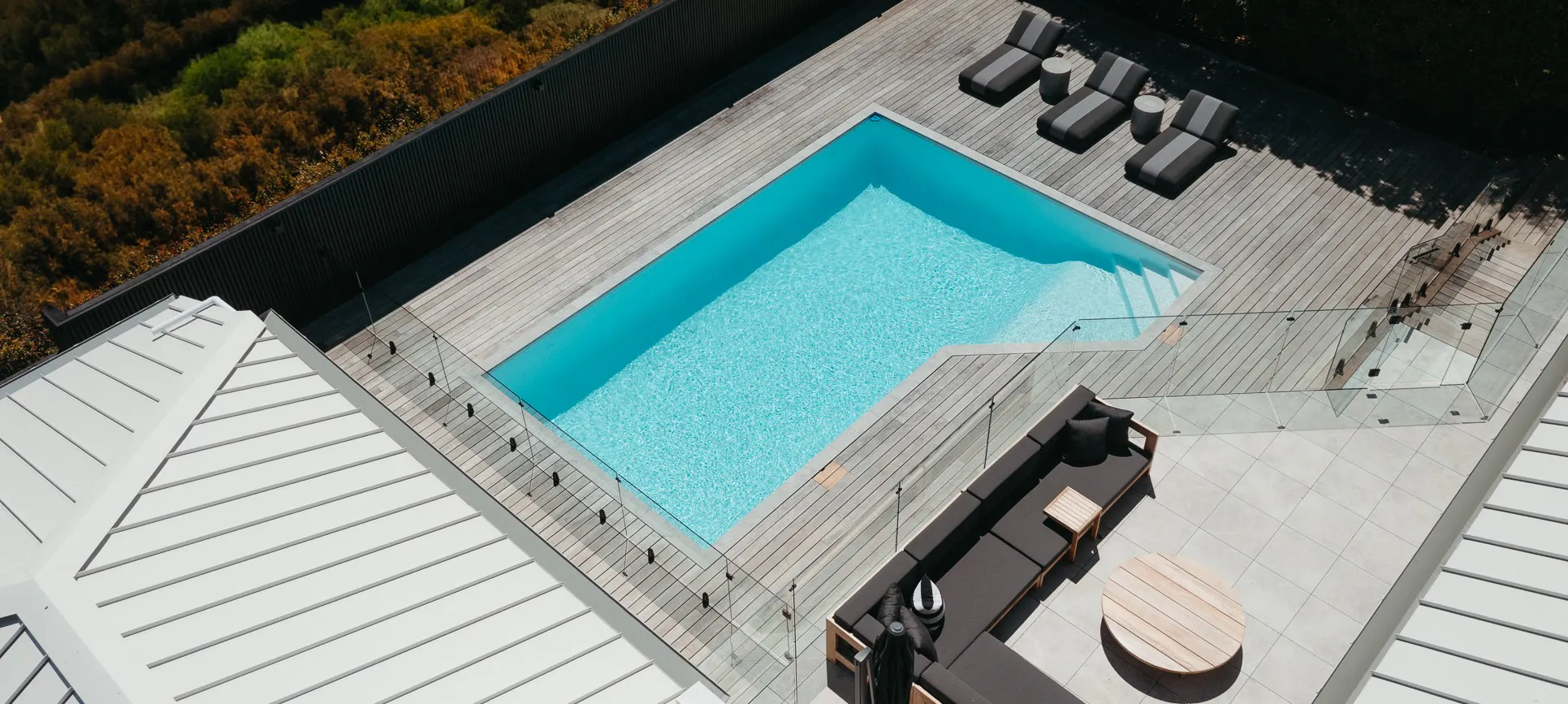 Ag1fbayofjowhafd Frameless Glass Pool Area
