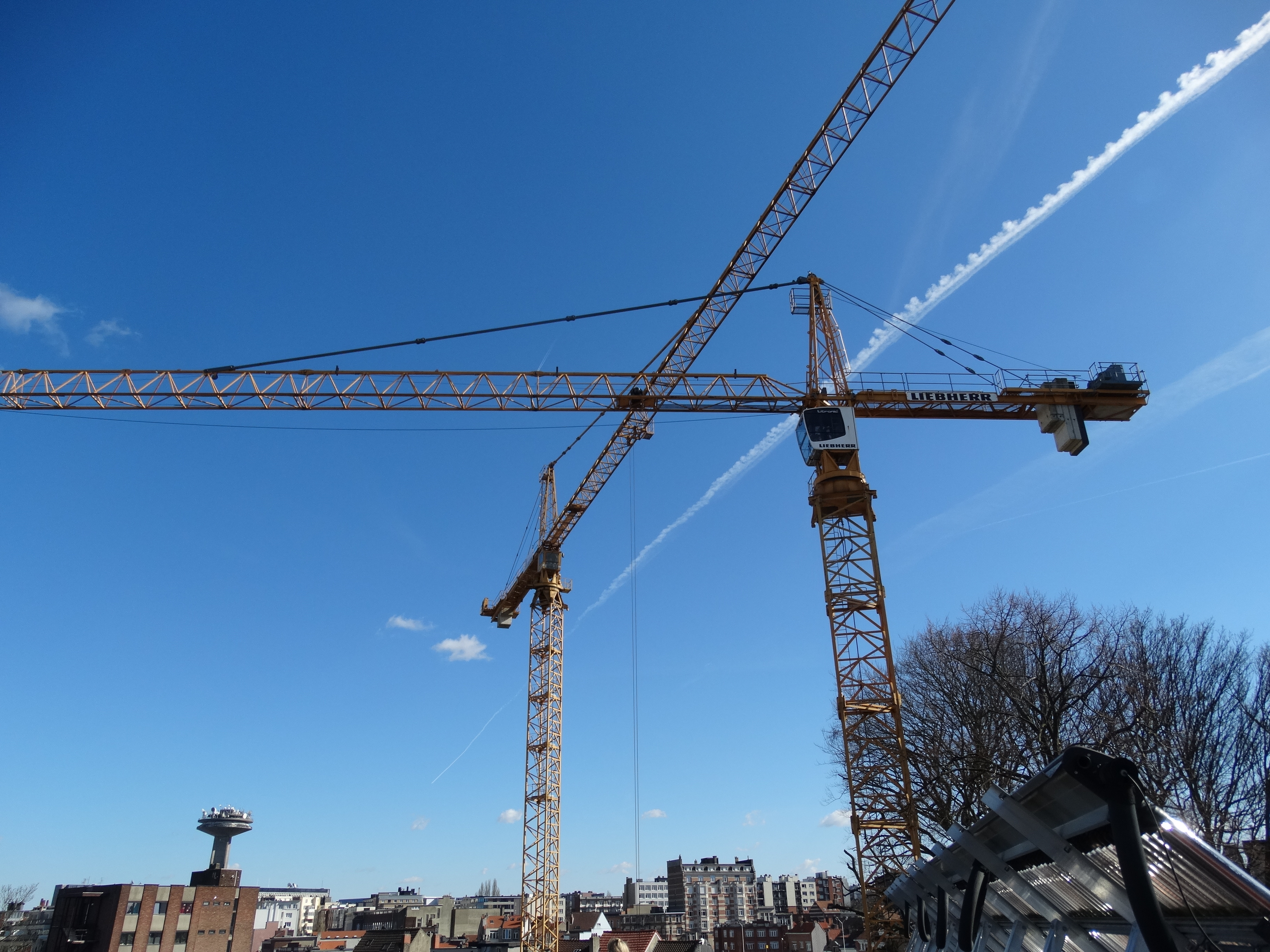 Nous posons la première pierre