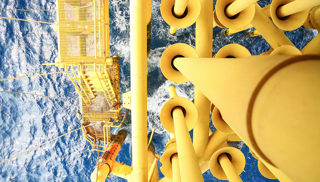 view of the sea from top of deep sea platform