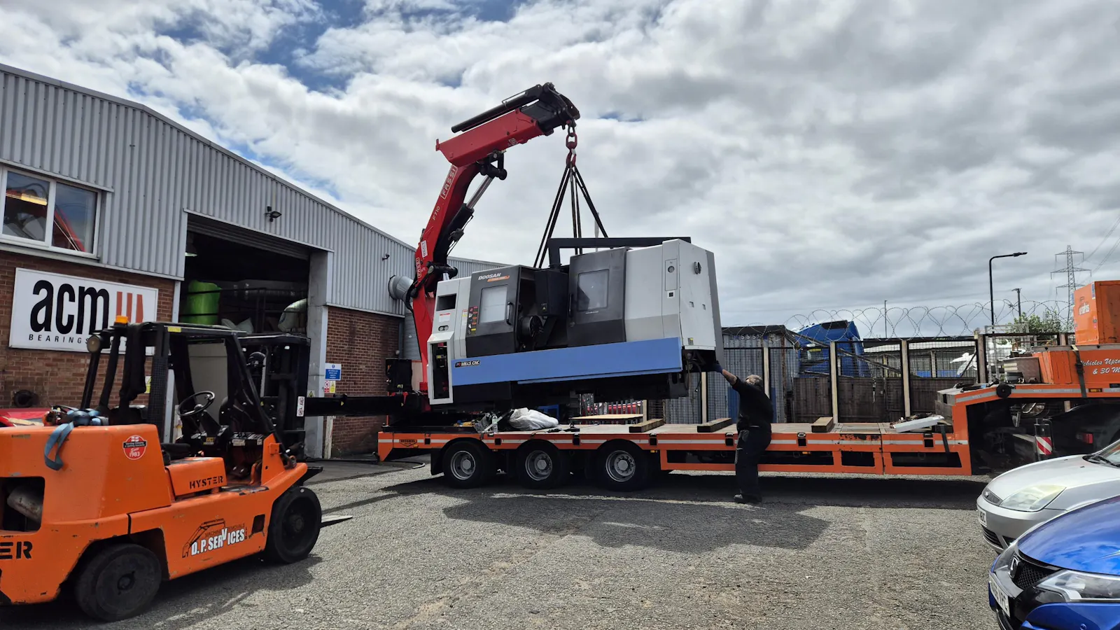 Image of a Crane on a truck