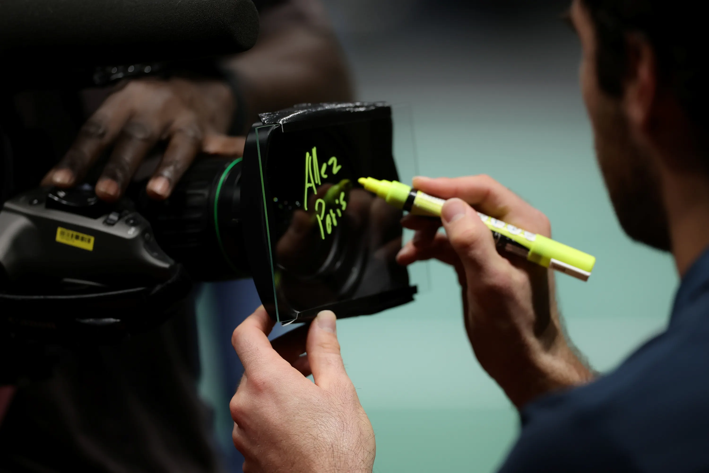 Karen Khachanov / Message caméra - Deuxième tour Rolex Paris Masters 2025