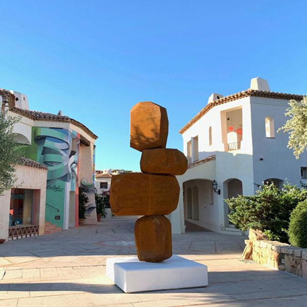 RockFormationTower 350 Corten