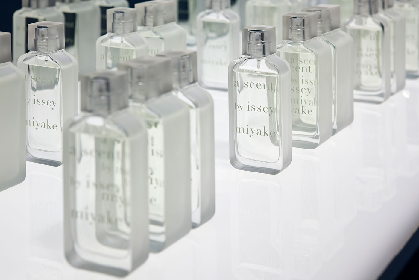 A scent by issey miyake online discontinued