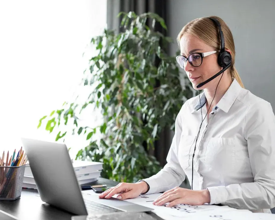 Trabajadora call center