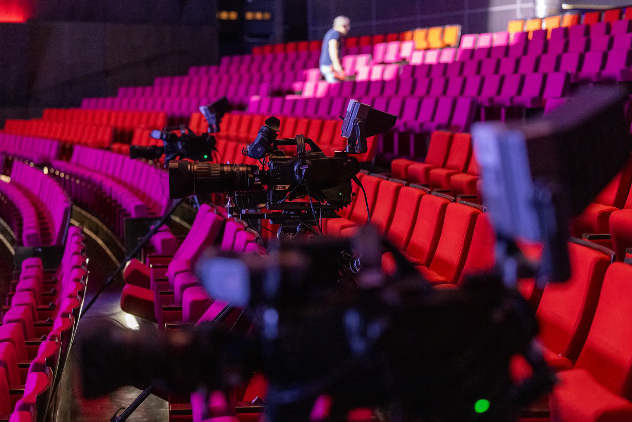 Une régie technique dans un auditorium