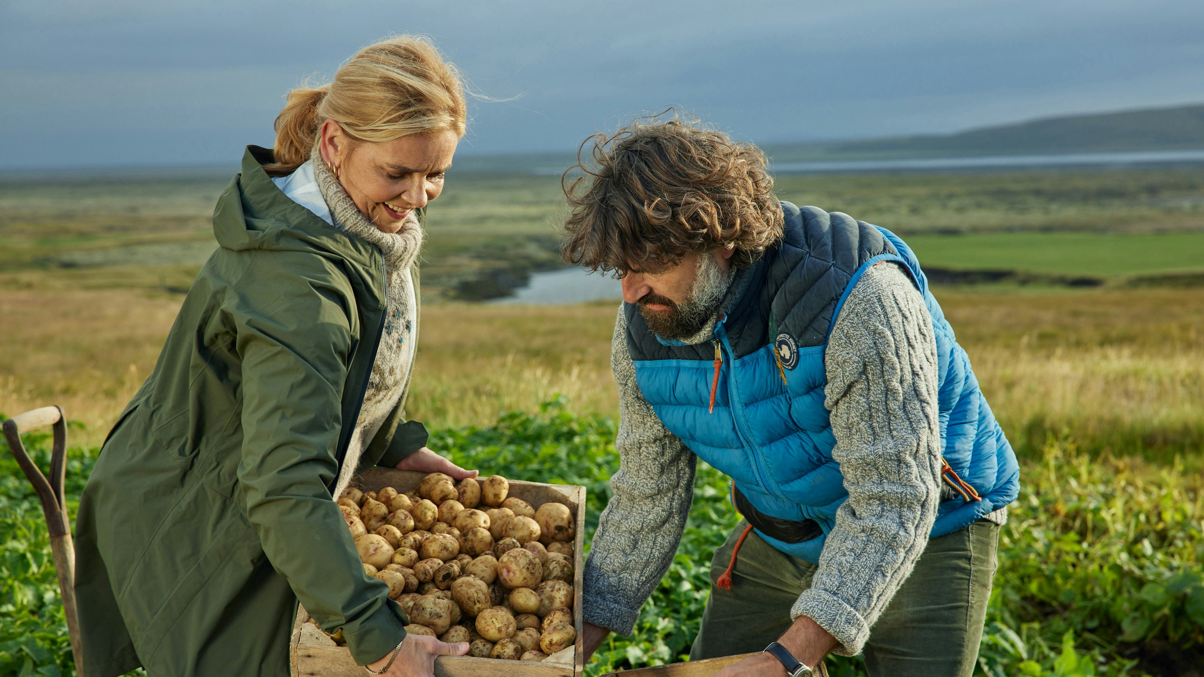 Fólk úti í náttúru