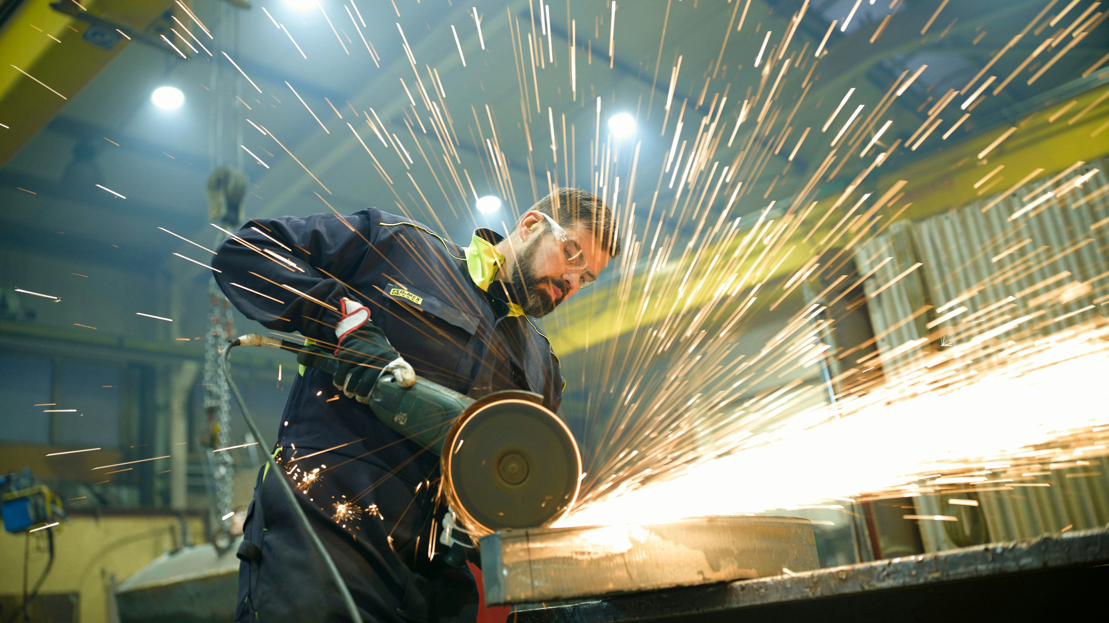 Iðnaðarmaður að störfum