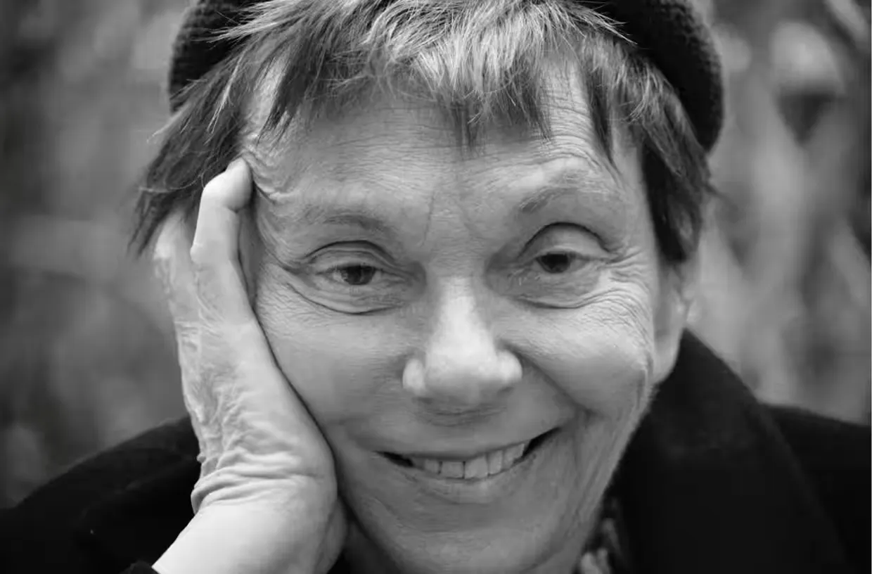 Mary Beth Edelson : Une vie au service de l'art et du féminisme