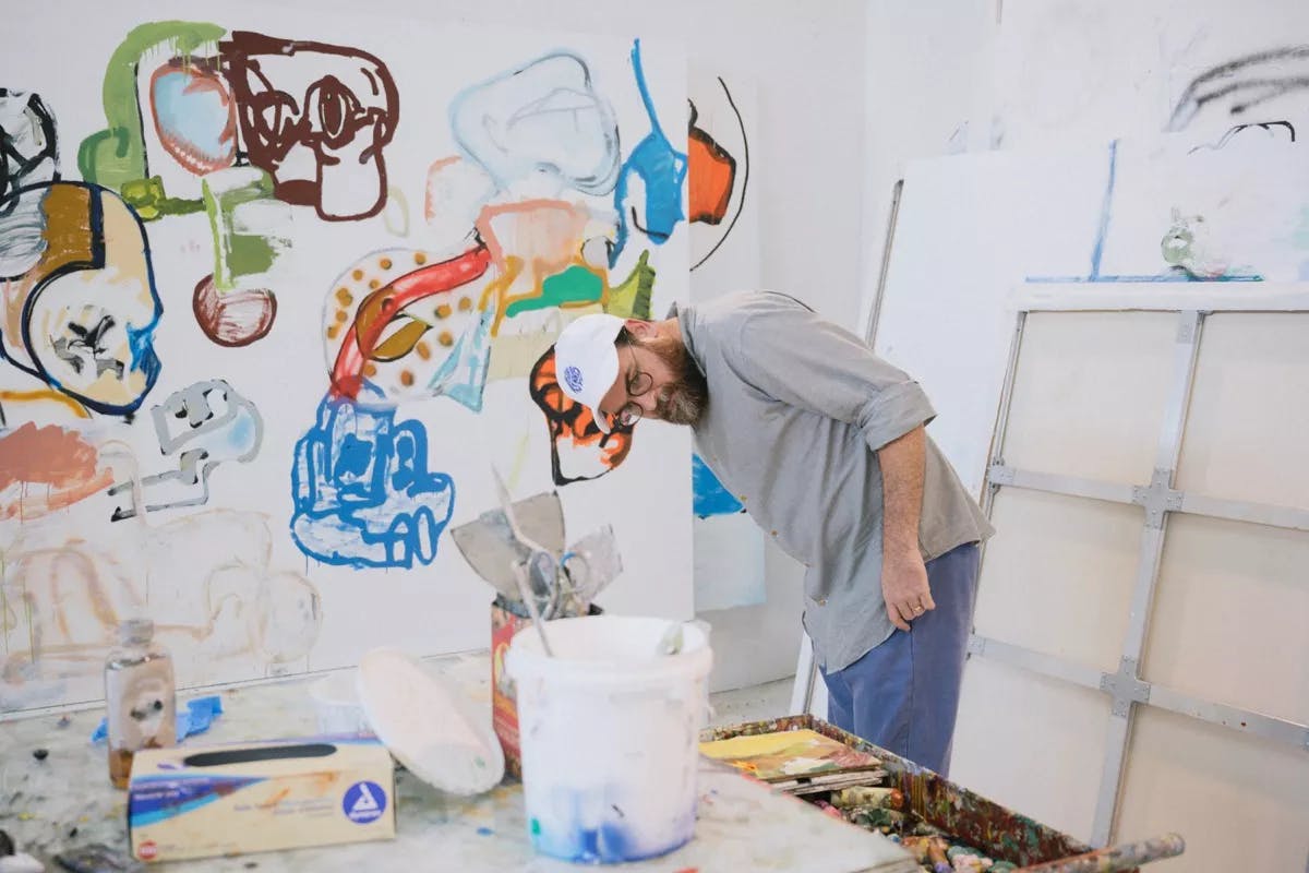 Portrait of Eddie Martinez in his studio in 2017.