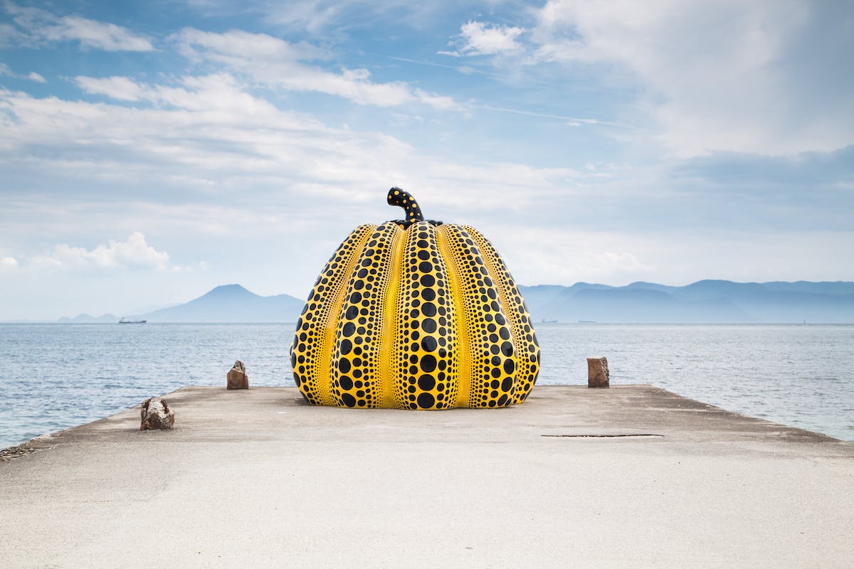 Yayoi Kusama, Yellow Pumpkin, Naoshima.