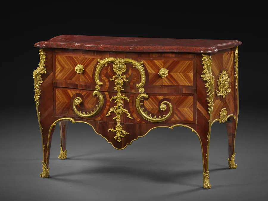 Commode d’époque Régence
Attribuée à Charles Cressent
Estimation : 25 000 - 40 000 €