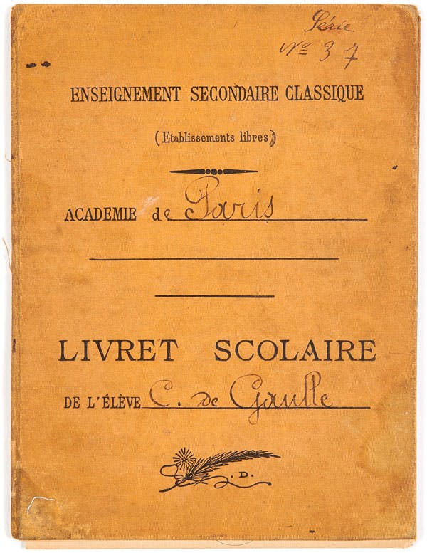 Charles de Gaulle (1890-1970) Livret scolaire de l’élève Charles de Gaulle, 1902-1907 Vendu 52 480 € 