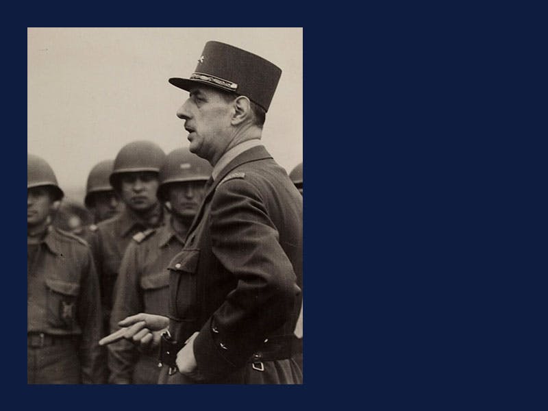 <h2>Remise chez Artcurial du manuscrit original de l’Appel du 18 juin aux Archives nationales par les petits-enfants du général de Gaulle</h2>