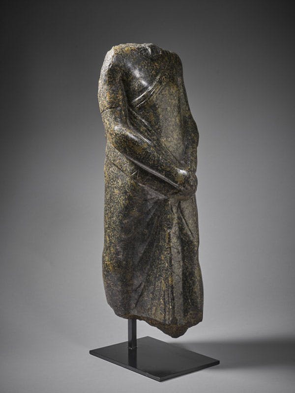 Statue acéphale de dignitaire en granit

Art égyptien, période romaine, Ier siècle av. J.-C. - Ier siècle ap. J.-C.

Estimation : 40 000 – 60 000 €