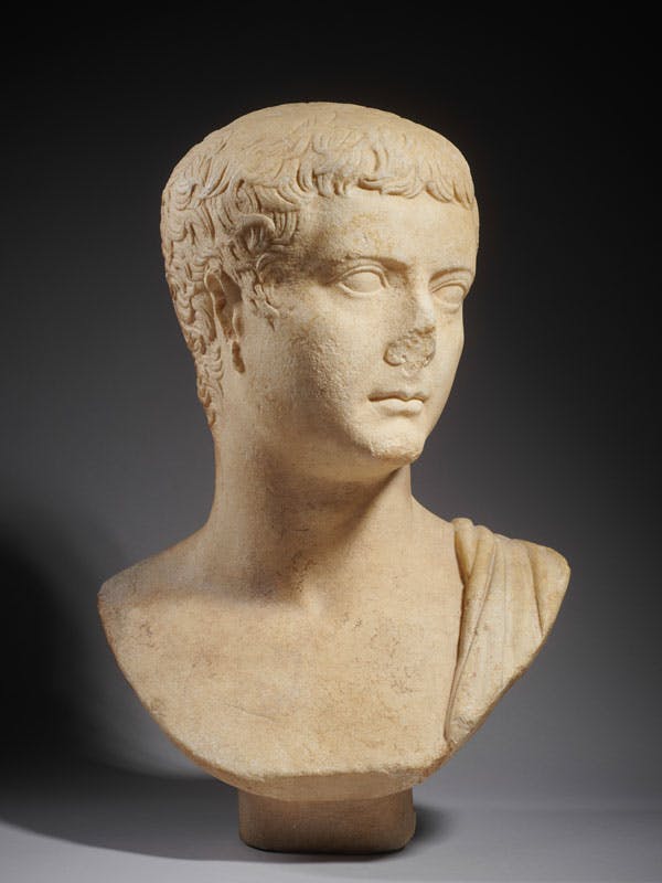 Portrait de l’Empereur Tibère en marbre

Art romain, période Julio claudienne, vers 10 ap. J.-C

Estimation : 200 000 - 300 000 €