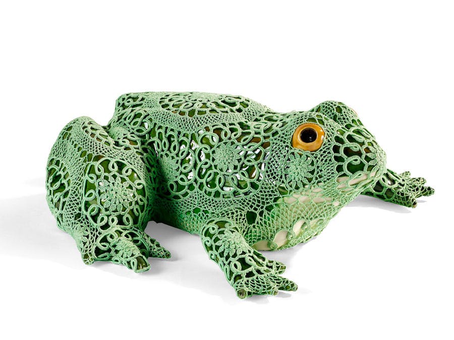 Joana Vasconcelos (née en 1971)
Vega, 2014
Faïence de Rafael Bordalo Pinheiro peinte à l’acrylique, crochet en coton fait main
Mise à prix : 8 000 €