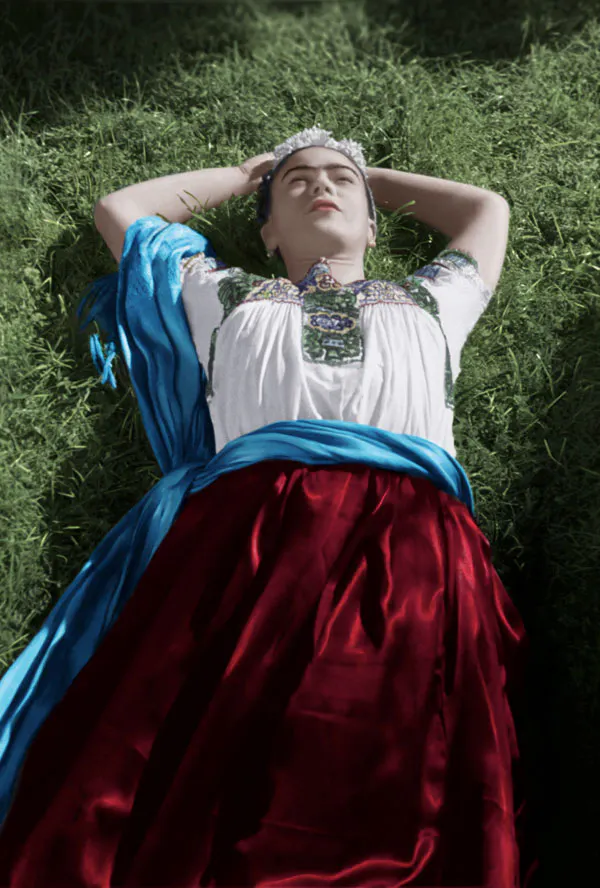 Leo Matiz, Frida Kahlo à Xochimilco 
Mexique, vers 1941 
Édition 3/10 
Tirage photo sur papier Hahnemühle