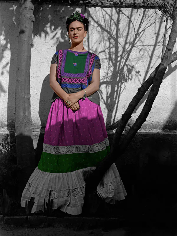 Leo Matiz, Frida Kahlo à la Casa Azul 
Coyoacán, Mexique, 1943 
Édition 2/10 
Tirage photo sur papier Hahnemühle