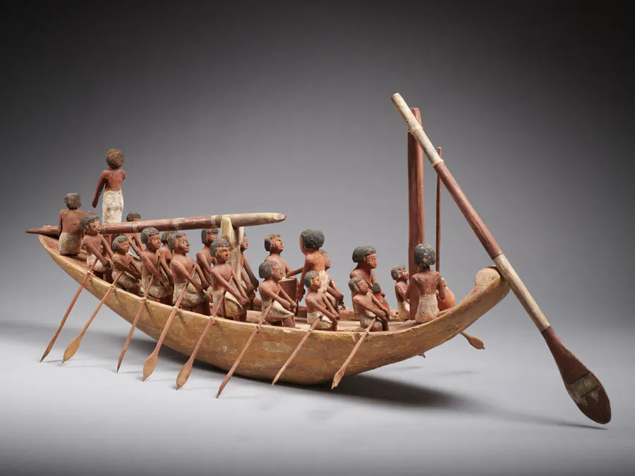 Grand modèle funéraire de bateau en bois stuqué et peint
Art égyptien, Moyen Empire, 2035-1680 av. J.-C.
Estimation : 30 000 – 60 000 €
