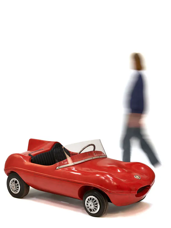 Voiture pour enfants CHEETAH CUB CAR
Par Watsonian Product
Inspirée de la Jaguar Type D, Circa 1960
Estimation : 8 500 - 12 000 €