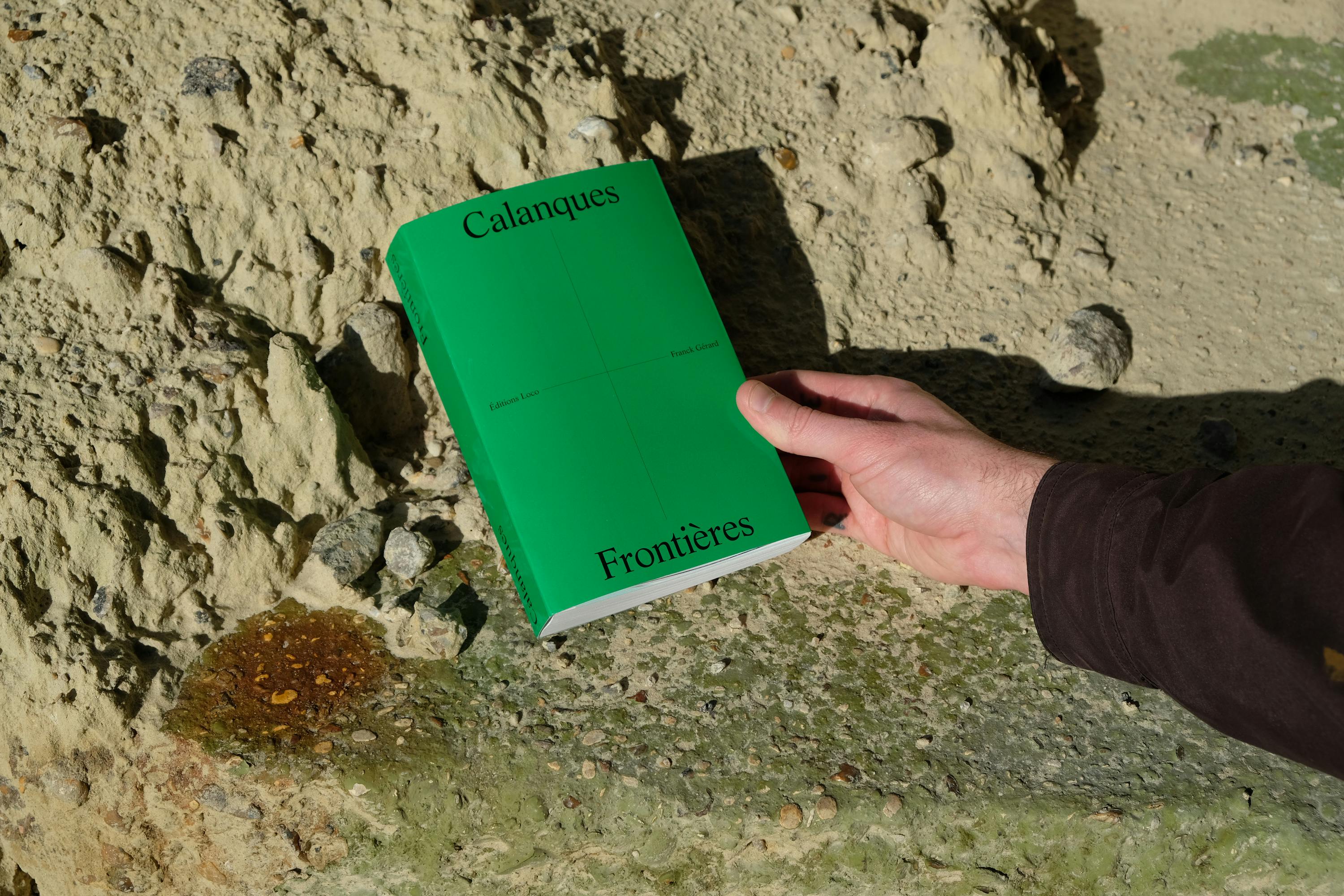 Arthur Calame - Calanques Frontières - 12x19cm, 384 pages, Impression Offset, 2022 - Image 1