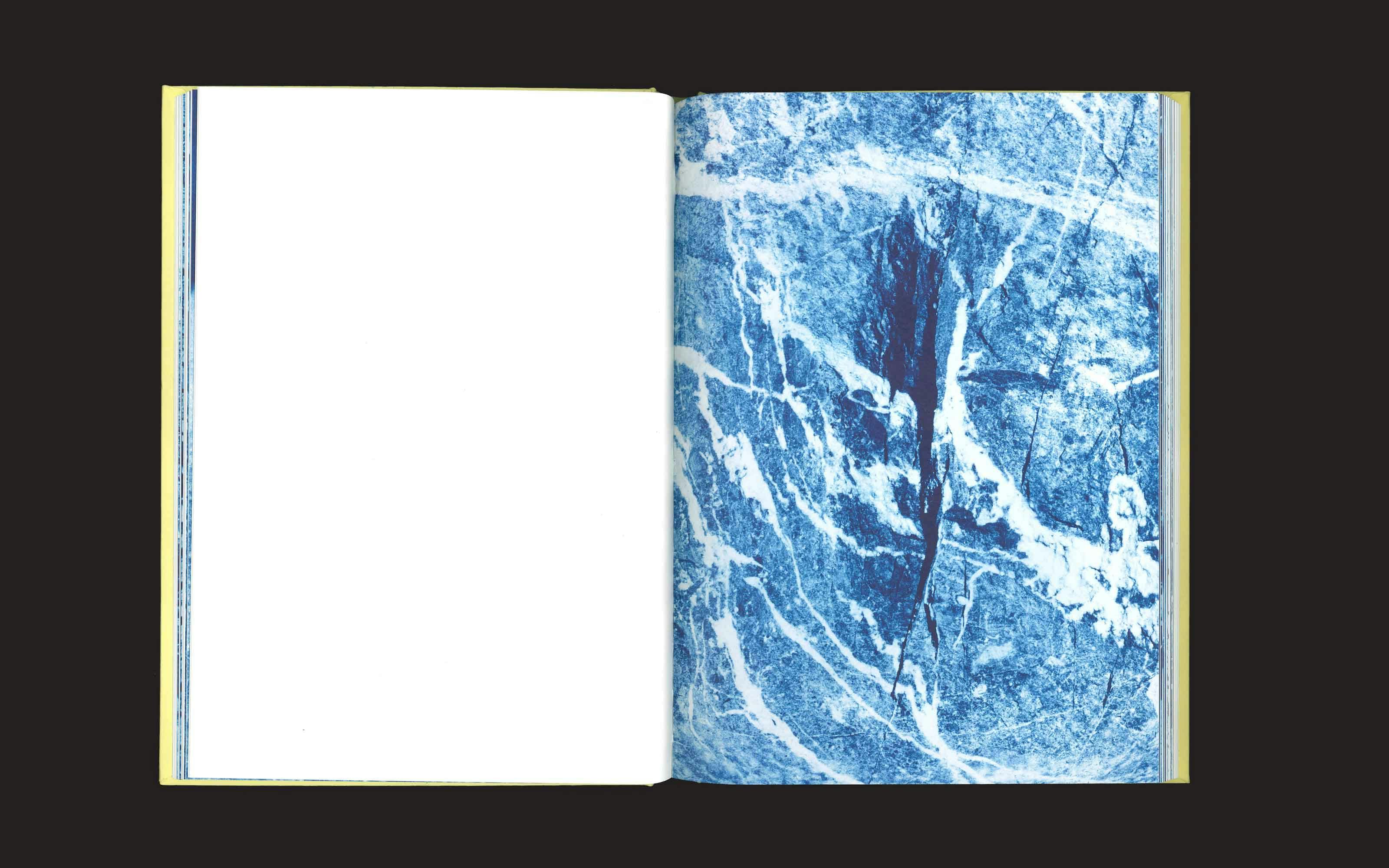 Arthur Calame - L'Adieu du Minotaure - Lettrage sur mesure, Livre, 20 x 28 cm, 112 pages, impression quadrichromie Offset, 2022 - Image 5