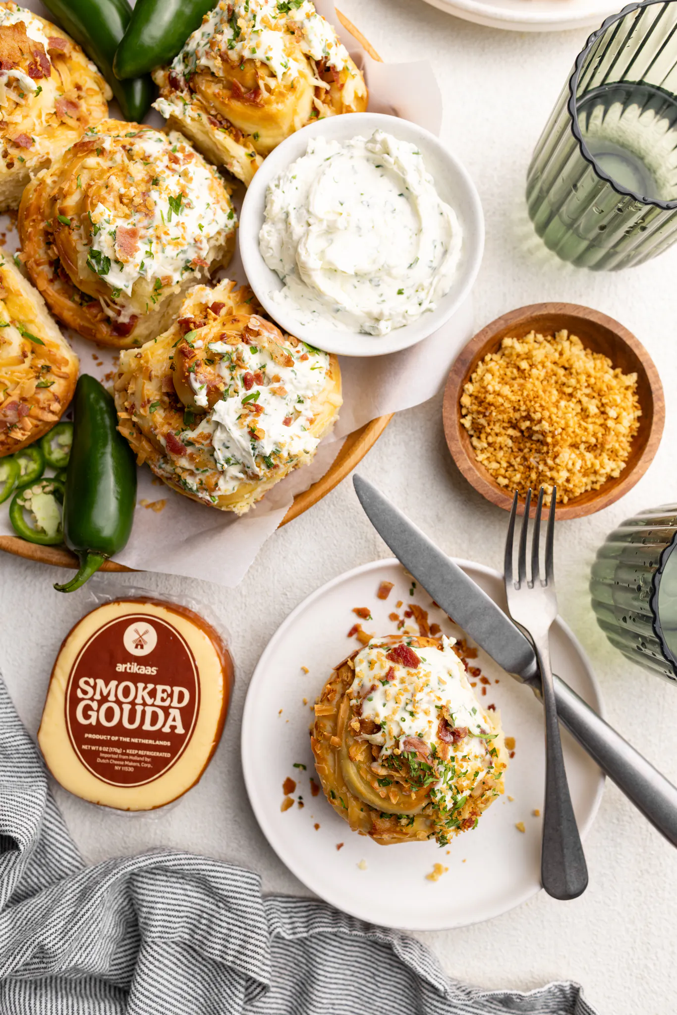 artikaas smoked Gouda Savory cinnamon rolls