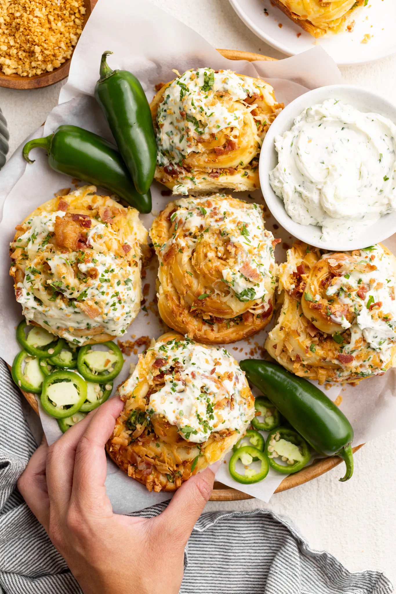 jalapeno and artikaas smoked gouda roll ups