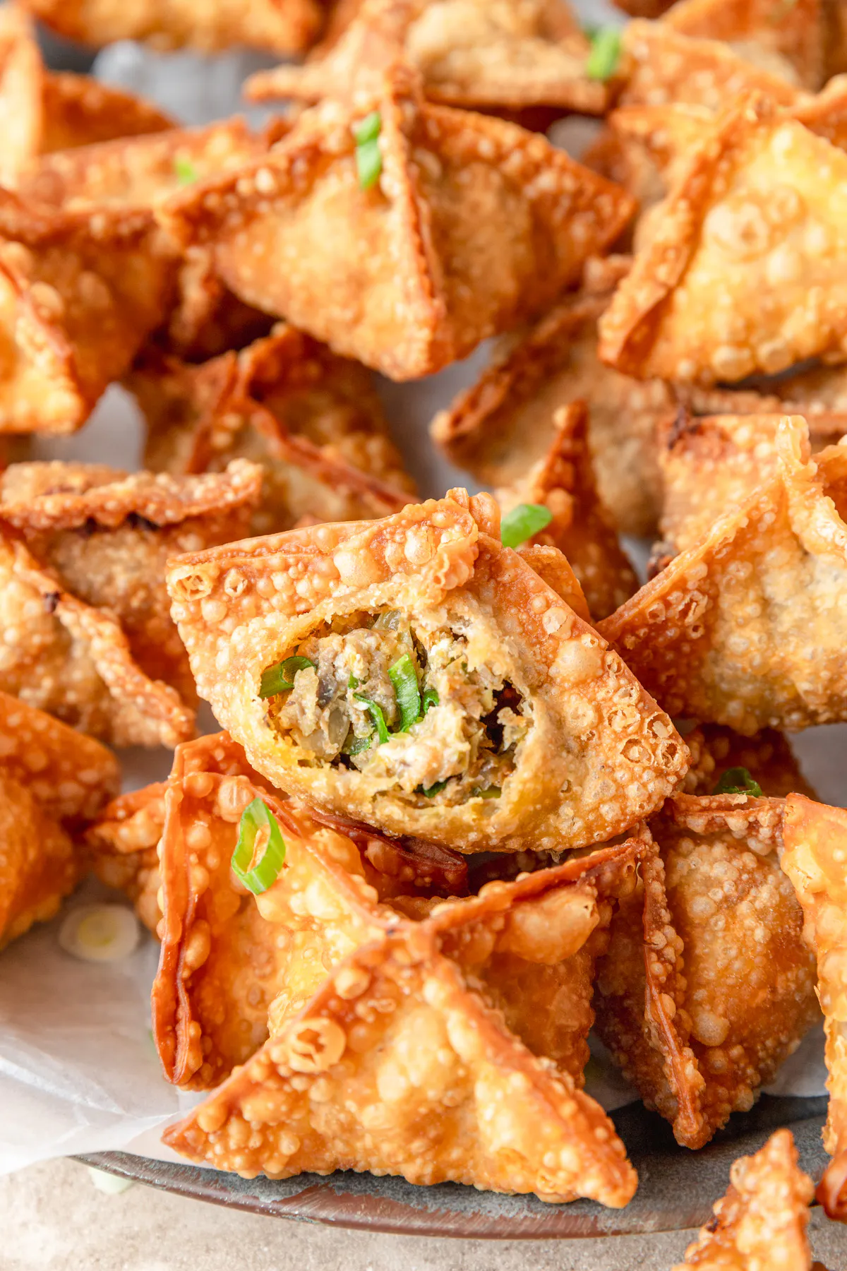 artikaas togarashi gouda wontons