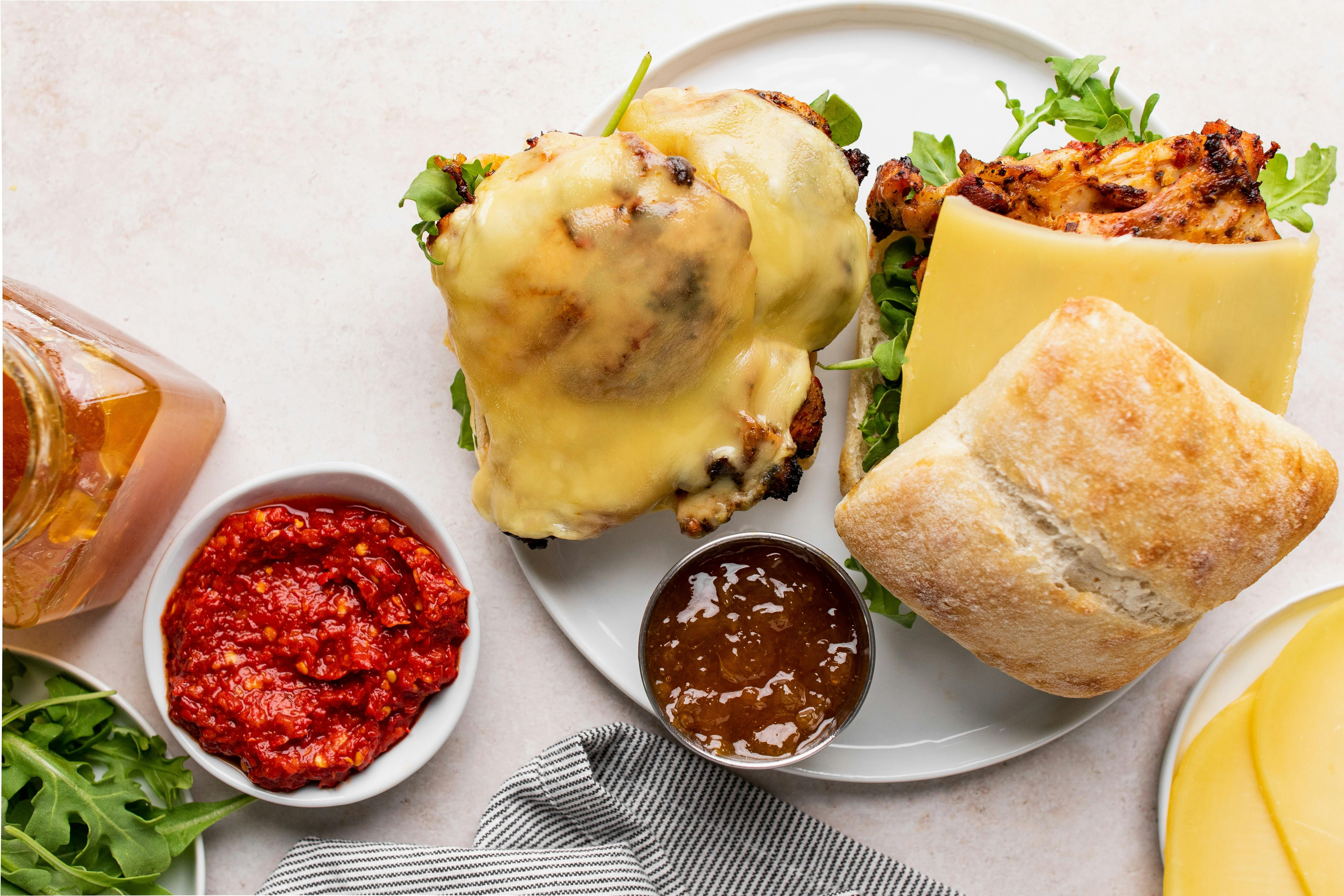 Harissa Chicken Thigh Gouda Sandwich Artikaas