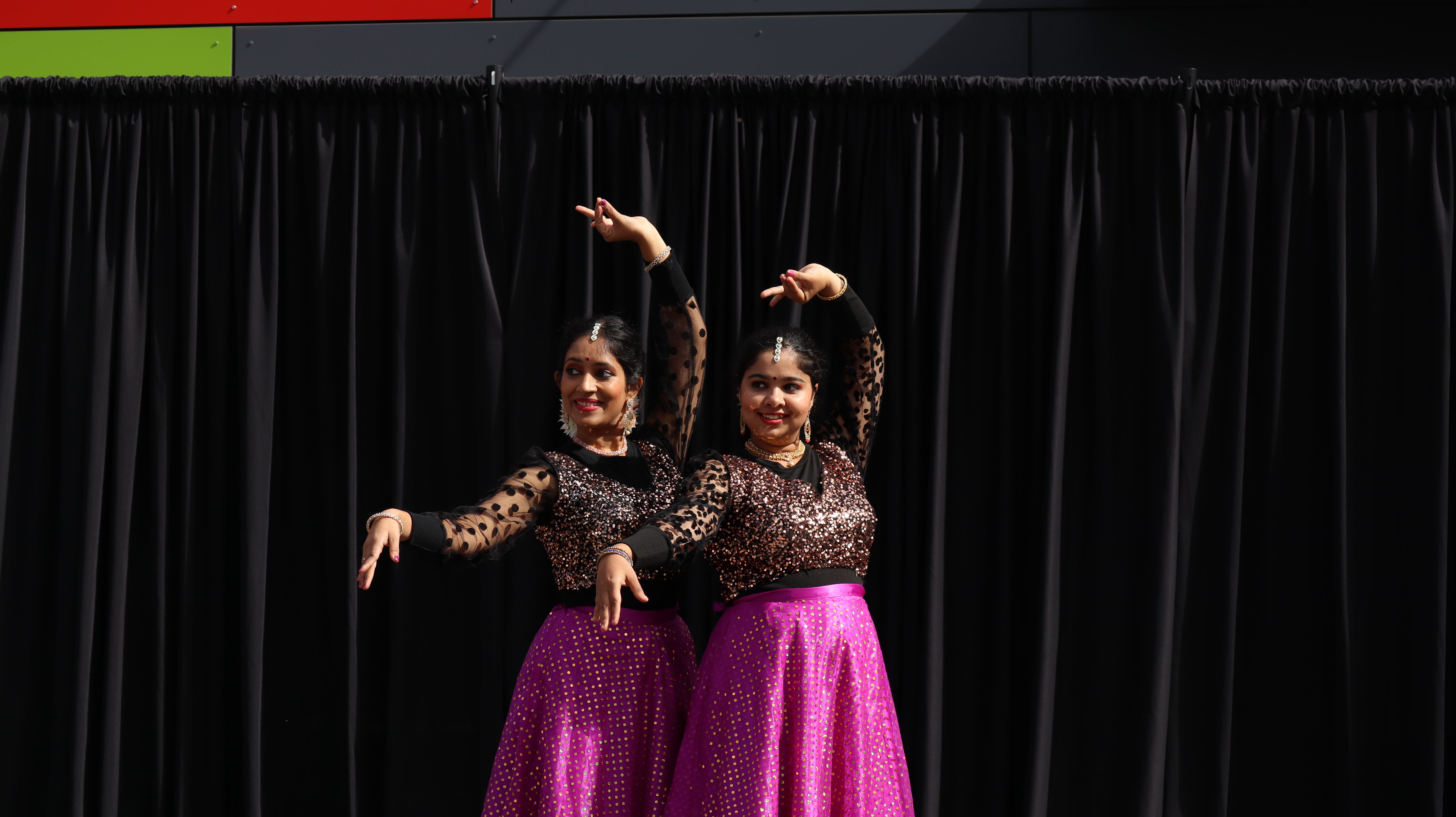Featured image for CALL FOR MULTICULTURAL PERFORMERS 🪕💃🏽🎤