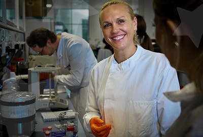 Researcher in a lab.