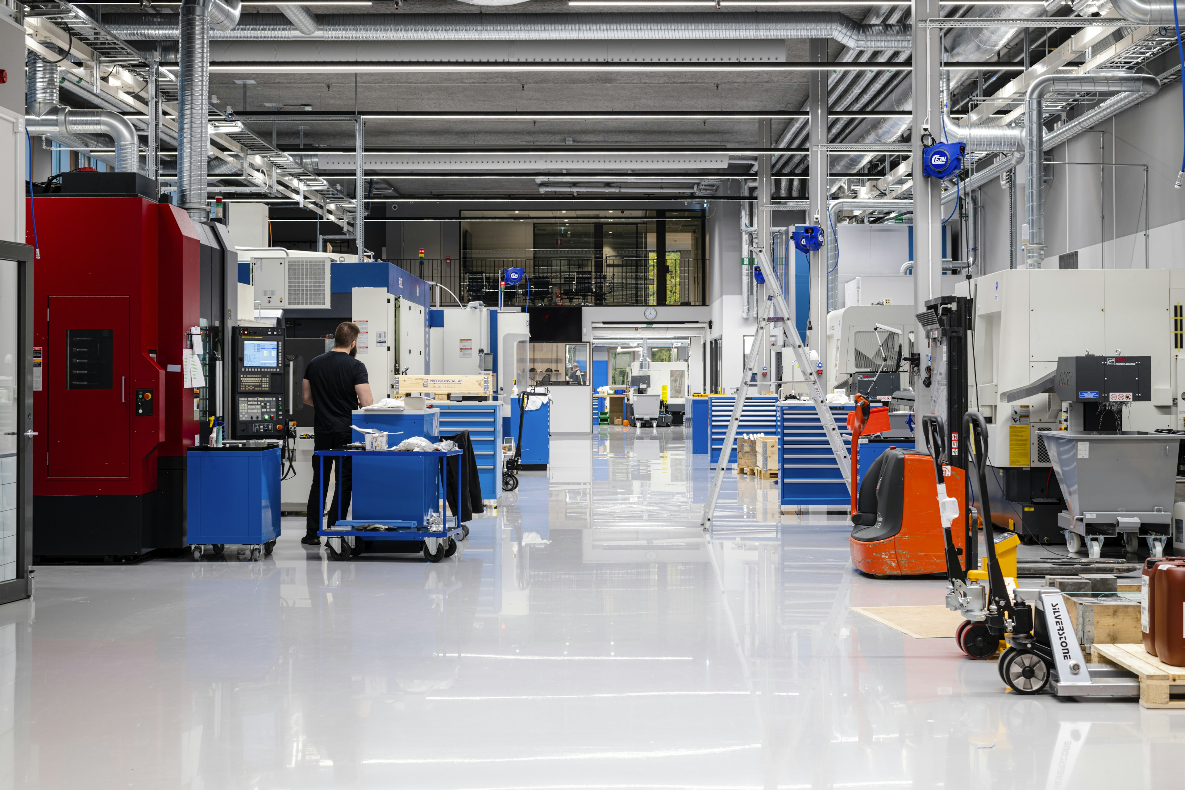 Arkitekt industribyggnad - verkstad och kontor ritade av arkitektkontor Ascape i Stockholm