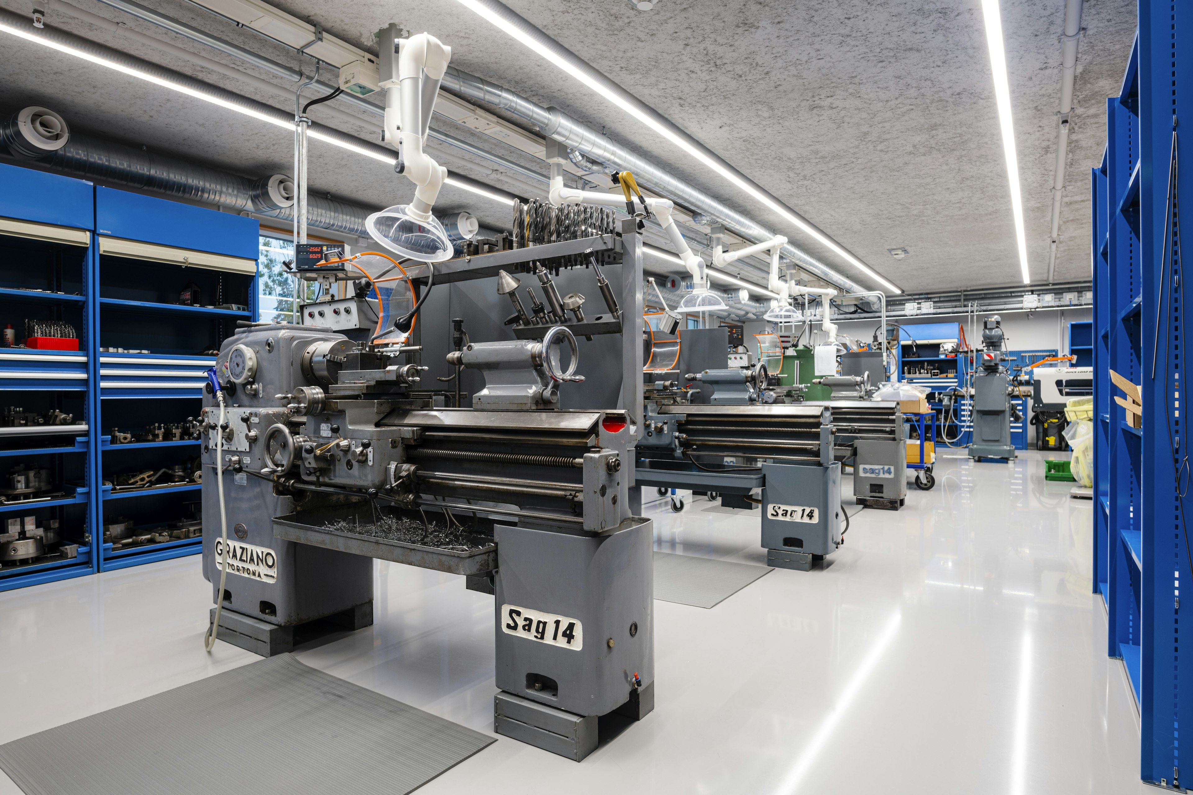 Arkitekt industribyggnad - industrihus ritade av arkitekt för precision och funktion