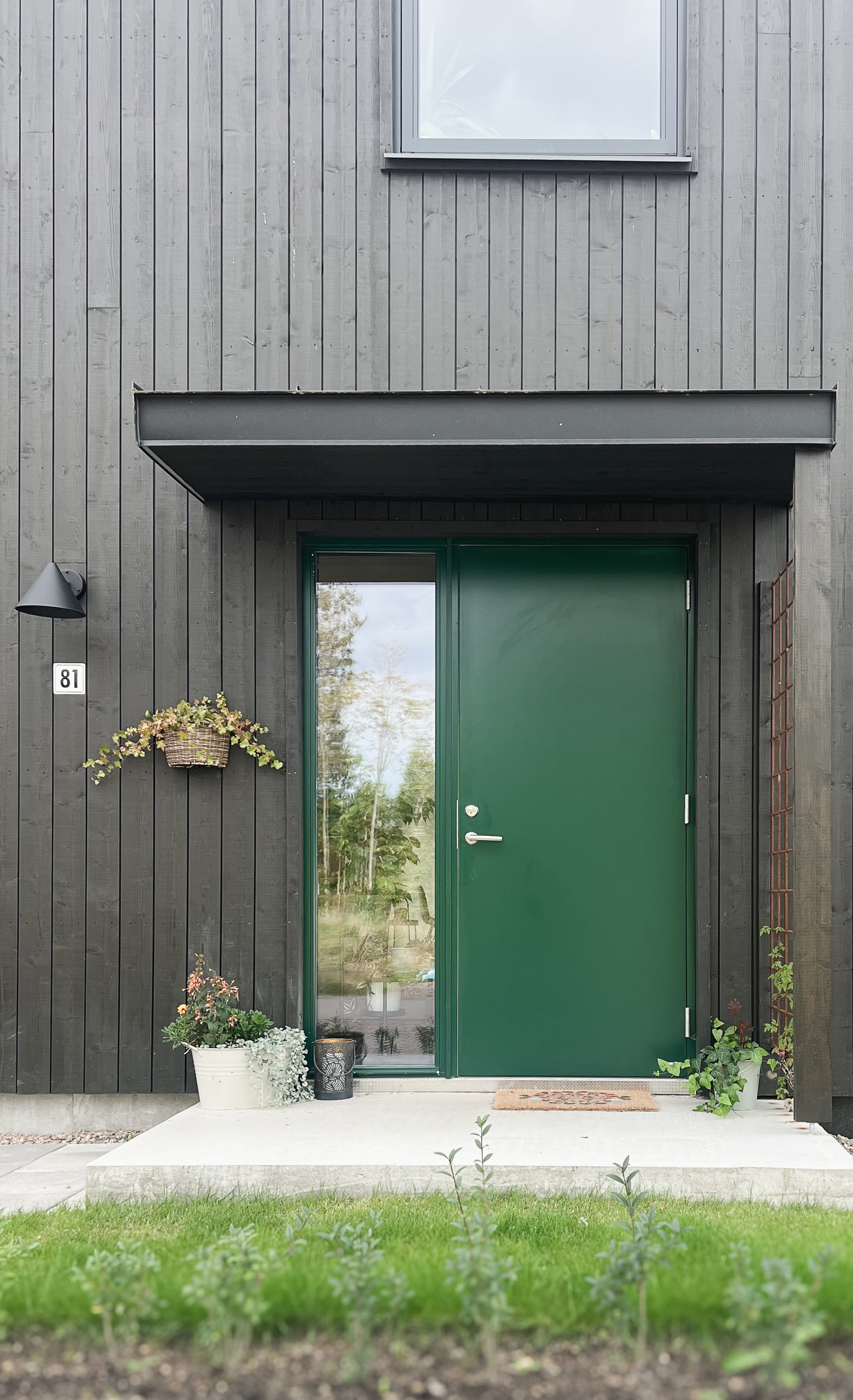 Flexibla arkitektritade bostäder i Vallhusen Hjulsbro, med möjlighet till anpassade planlösningar och gårdshus.