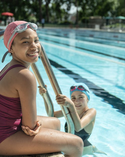 CORSI E LEZIONI NUOTO