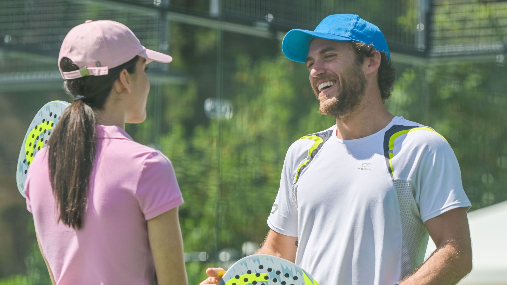 ÚNETE A LA REVOLUCIÓN